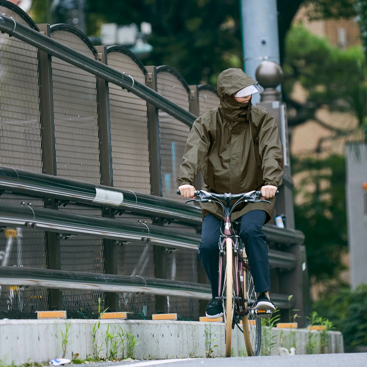 身長:174cm／着用サイズ：L／カラー：オリーブ