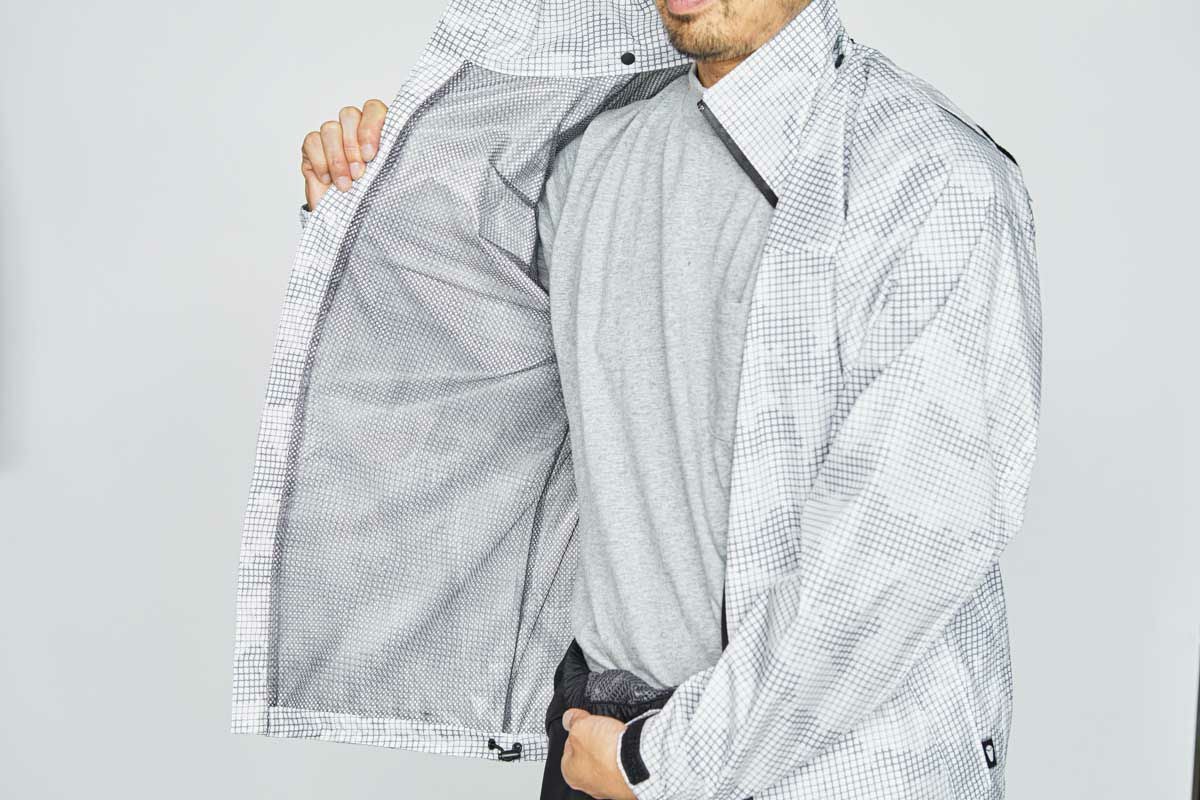 詳細：メッシュ裏地