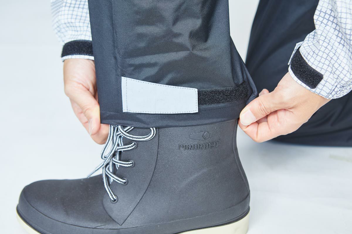 詳細：パンツ反射板