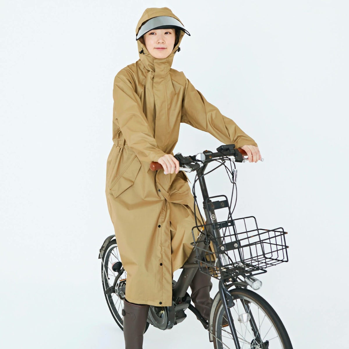 詳細：着用イメージ 自転車 ［女性モデルのサイズ］身長:168cm 着用サイズ：L