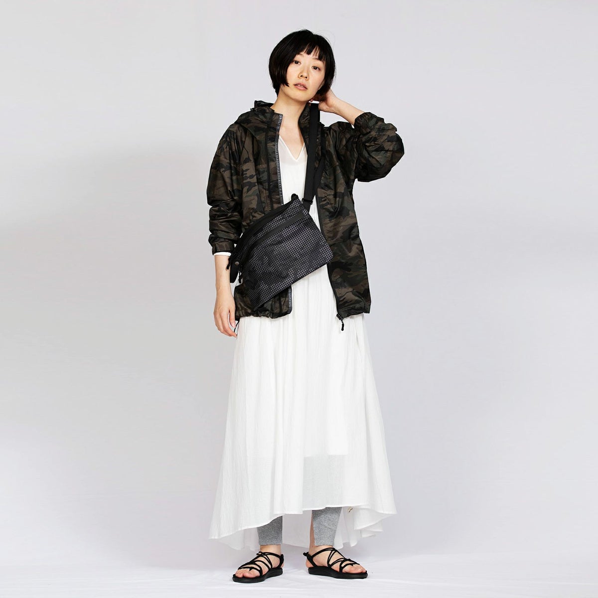 ［女性モデルのサイズ］身長:168cm 着用サイズ：M