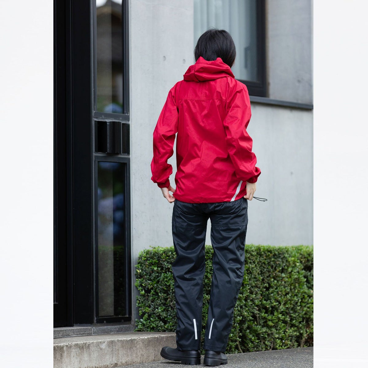 ［女性モデルのサイズ］身長:168cm 着用サイズ：M　／ （下）7571 ストレッチシールド パンツ M