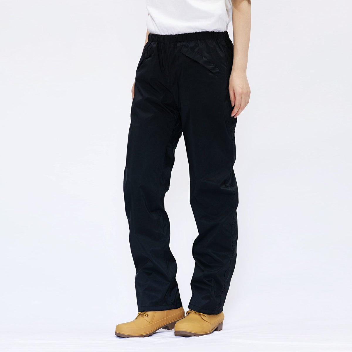 ［女性モデルのサイズ］身長:168cm 着用サイズ：M ＋（長靴）6437 ピラルク レインブーツ