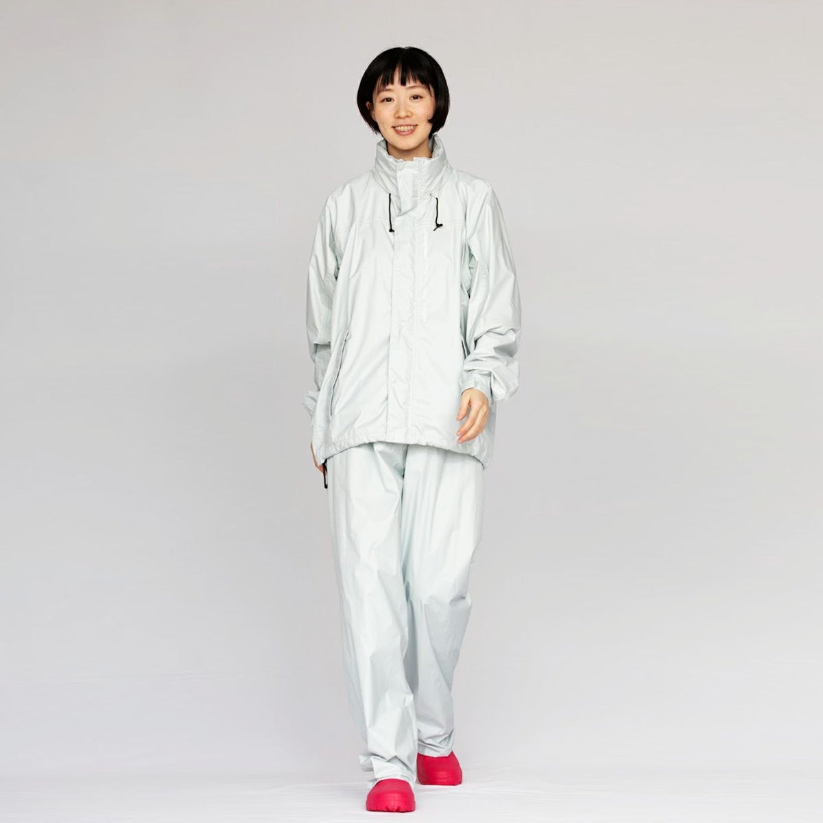 着用イメージ：シルバー［女性モデルのサイズ］身長:168cm 着用サイズ：L