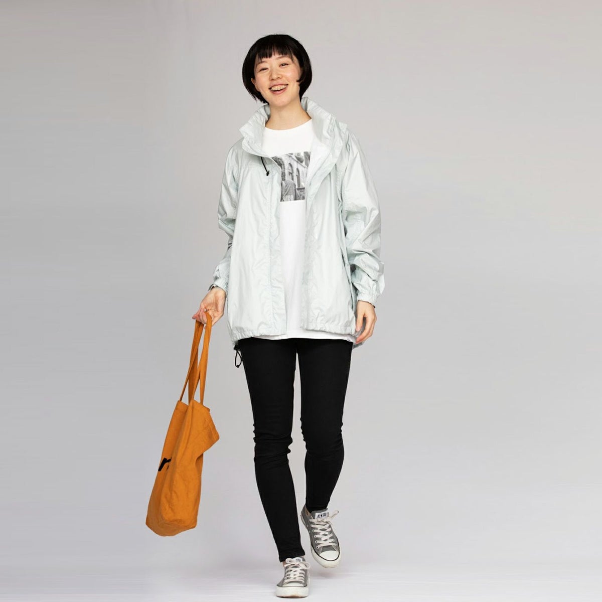 ［女性モデルのサイズ］身長:168cm 着用サイズ：L