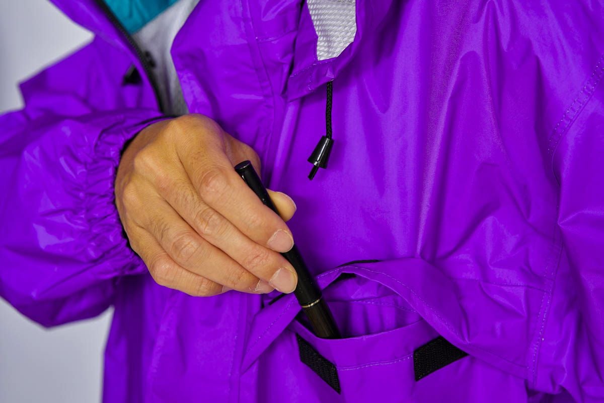 詳細：胸ポケット