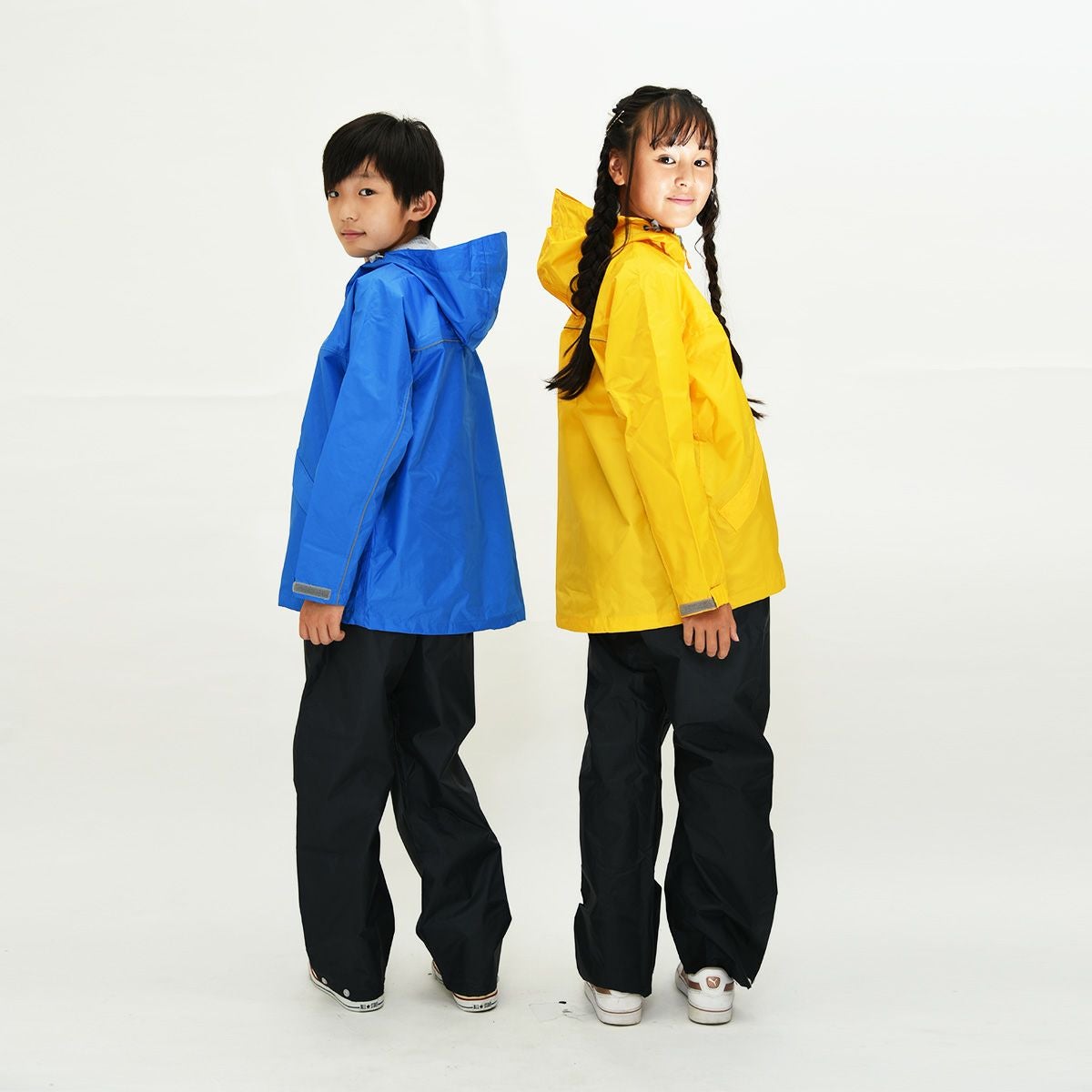 【女の子モデル】身長：145cm 着用サイズ：150 /【男の子モデル】身長：140cm 着用サイズ：140