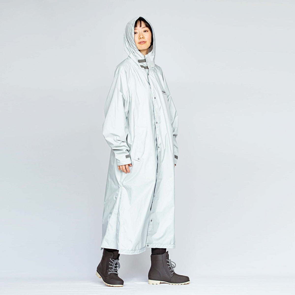 ［女性モデルのサイズ］身長:168cm 着用サイズ：L ／（長靴）6437 ピラルク レインブーツ