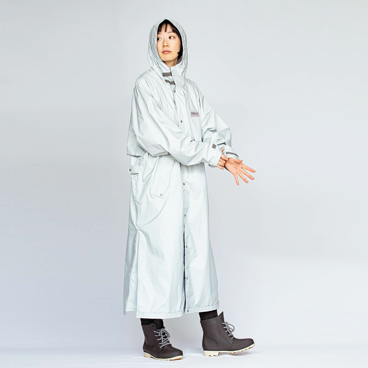 ［女性モデルのサイズ］身長:168cm 着用サイズ：L ／（長靴）6437 ピラルク レインブーツ