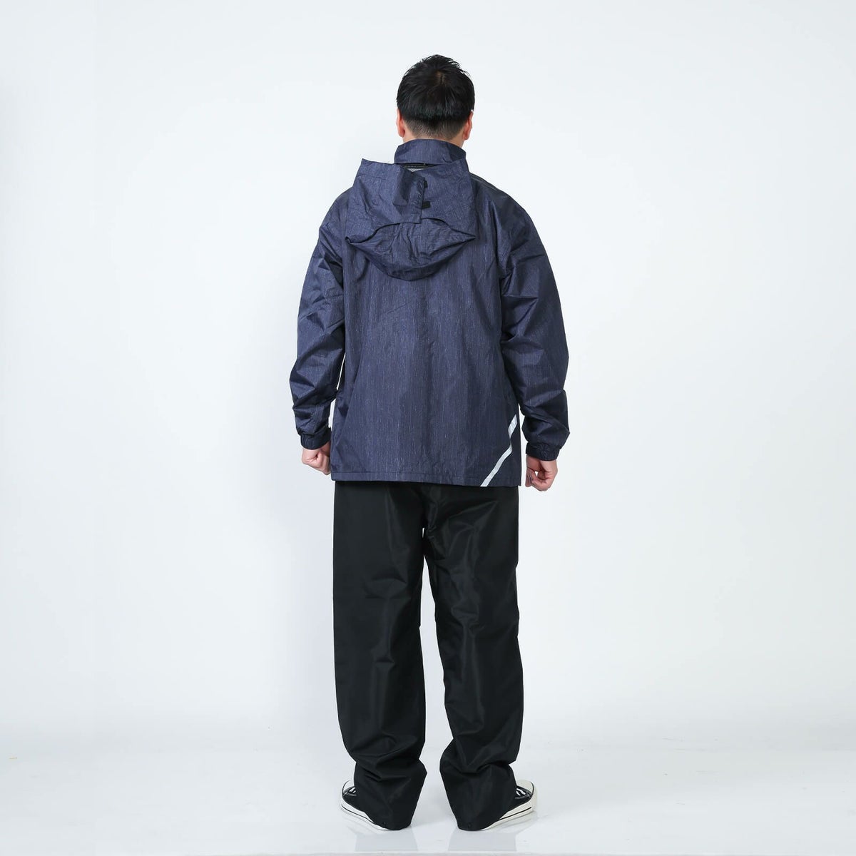 ［男性モデルのサイズ］身長:176cm 着用サイズ：LL カラー:デニム