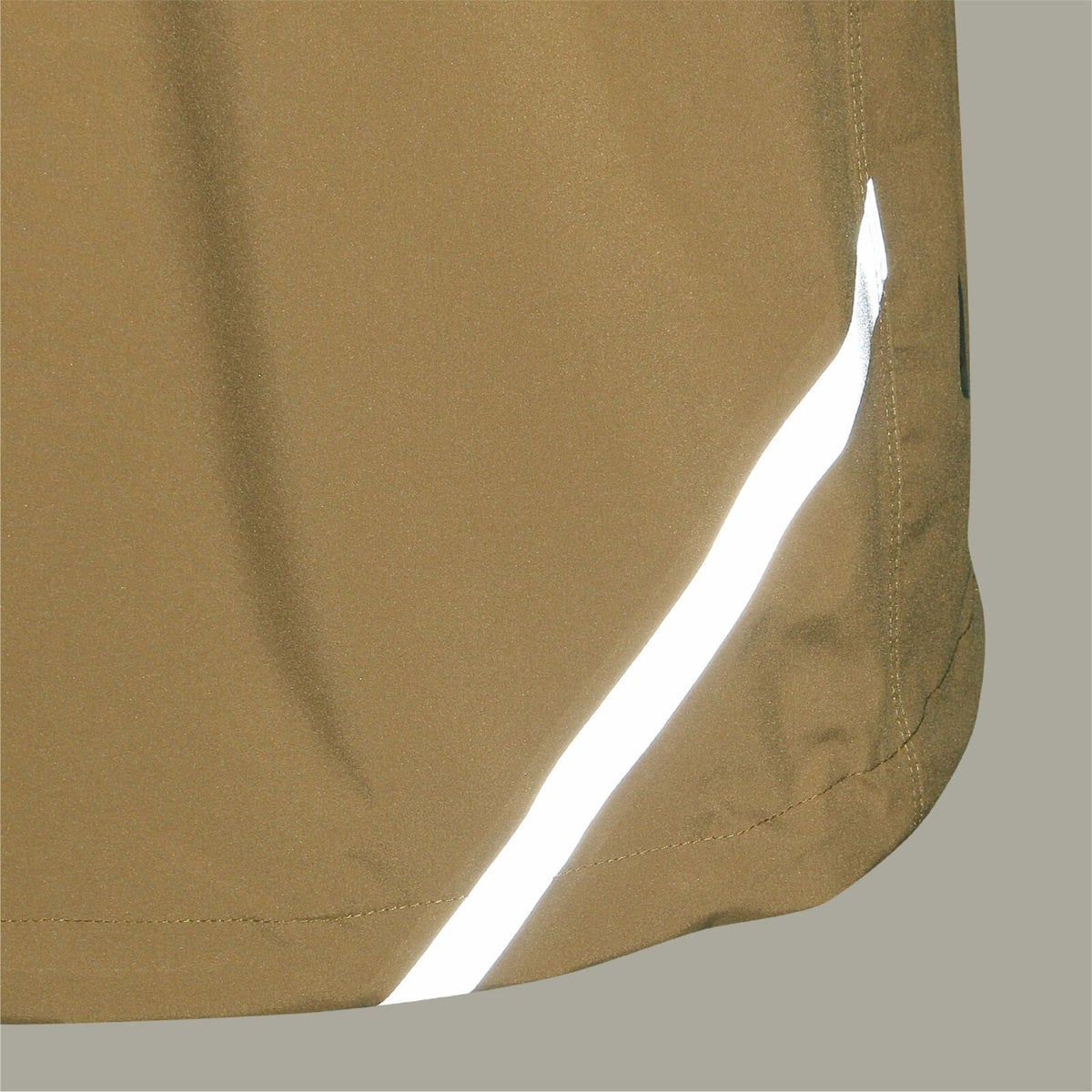 リフレクター(ジャケット右裾)