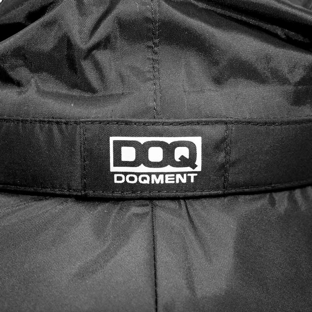 側面には反射プリント