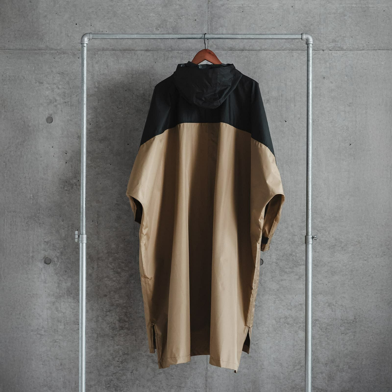 AH-100 ハイポンチョDX | レインコート レインポンチョ通販『アメトハレ』