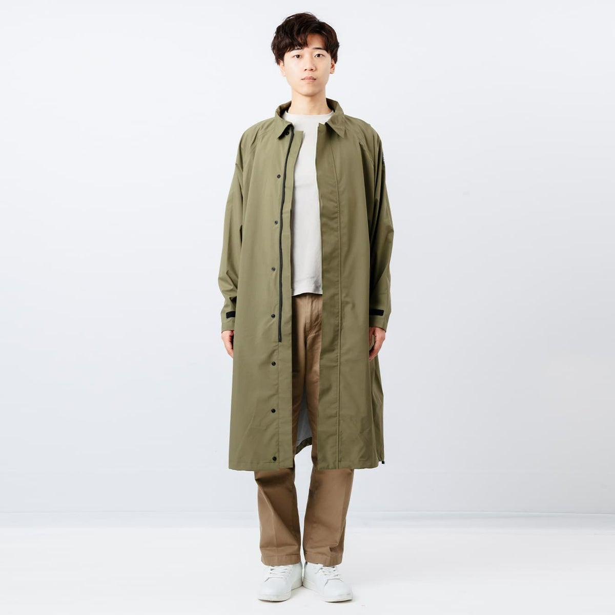 男性モデル：181cm ／ Lサイズ着用