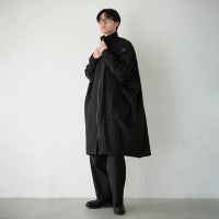 ※モデル身長：181cm ／ Lサイズ ／ ブラック着用