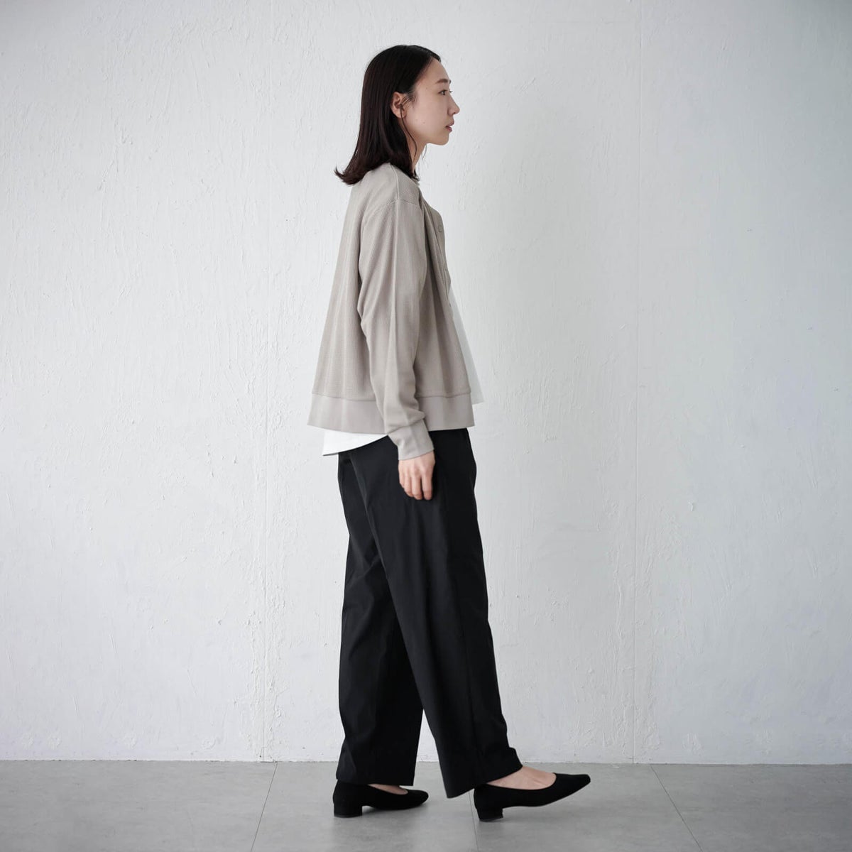 女性モデル：165cm ／ Lサイズ着用