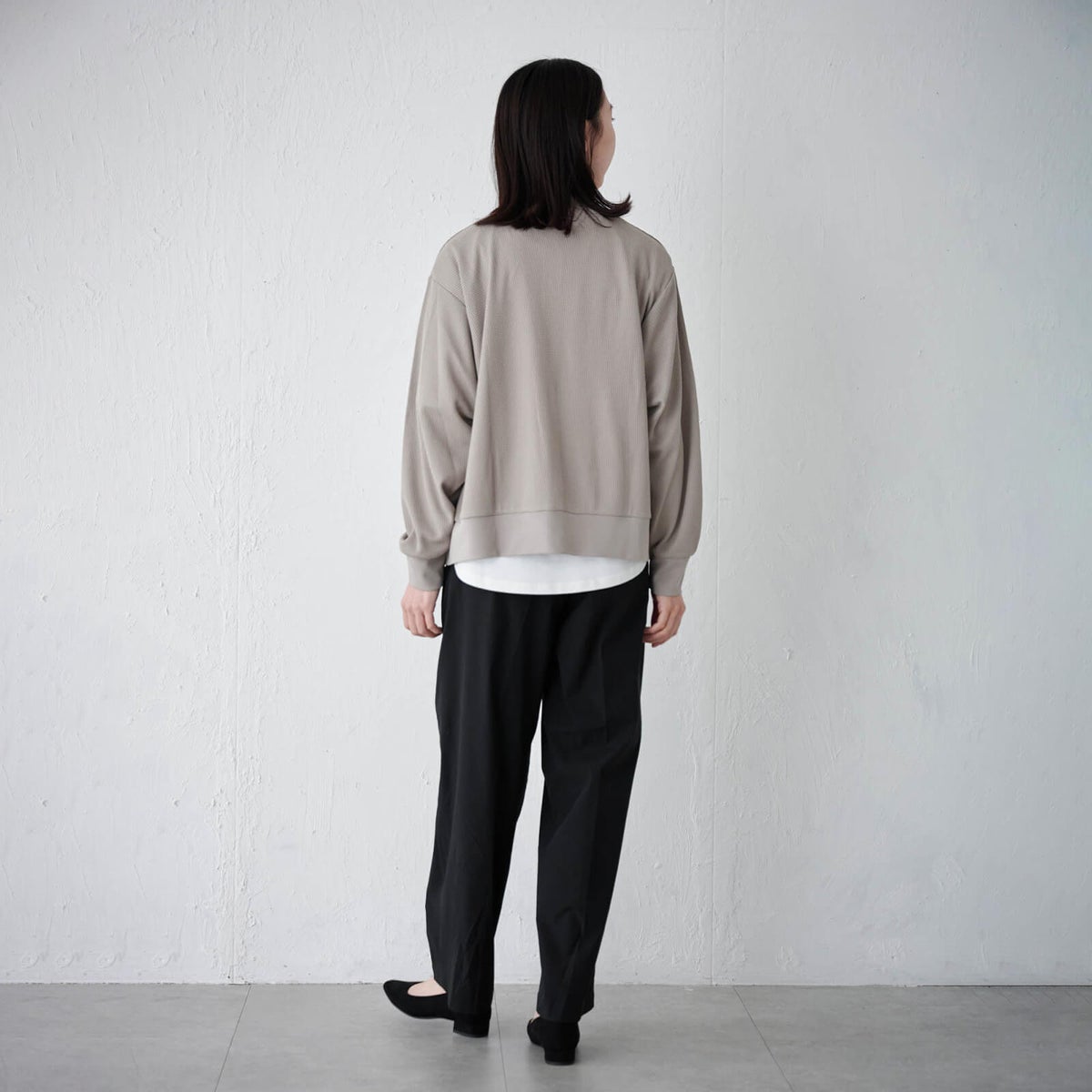 女性モデル：165cm ／ Lサイズ着用