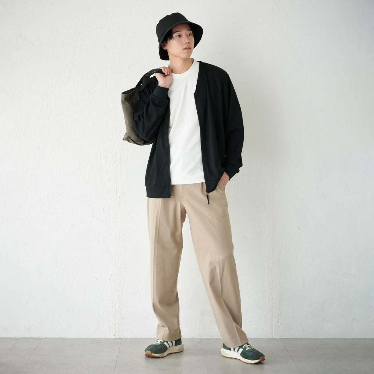 モデル：181cm ／ Lサイズ着用