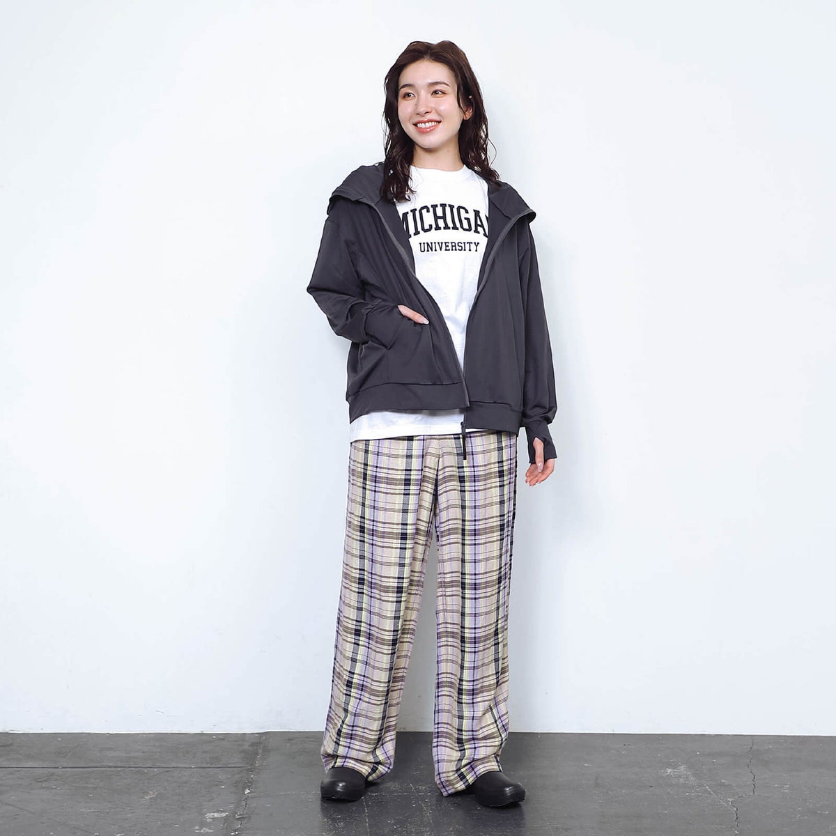 モデル：163cm／Lサイズ着用