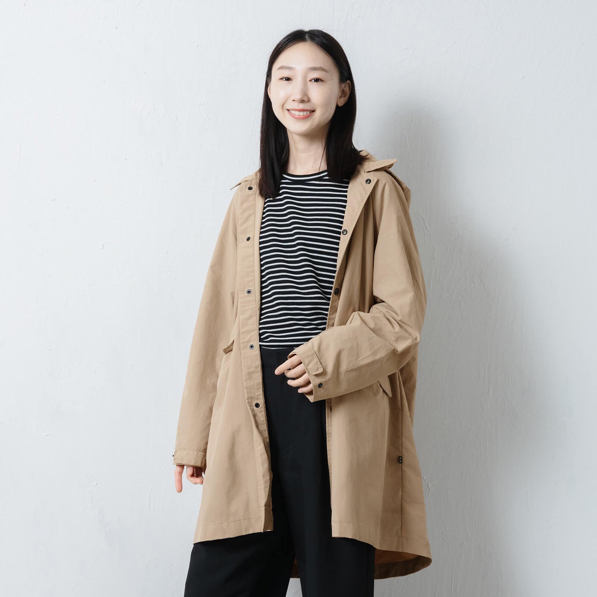 ダークベージュ