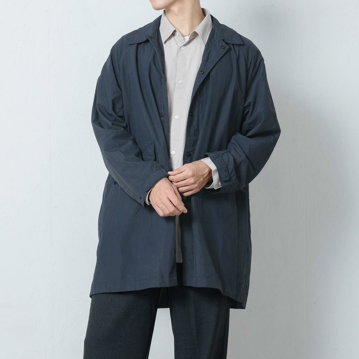 ダークネイビー