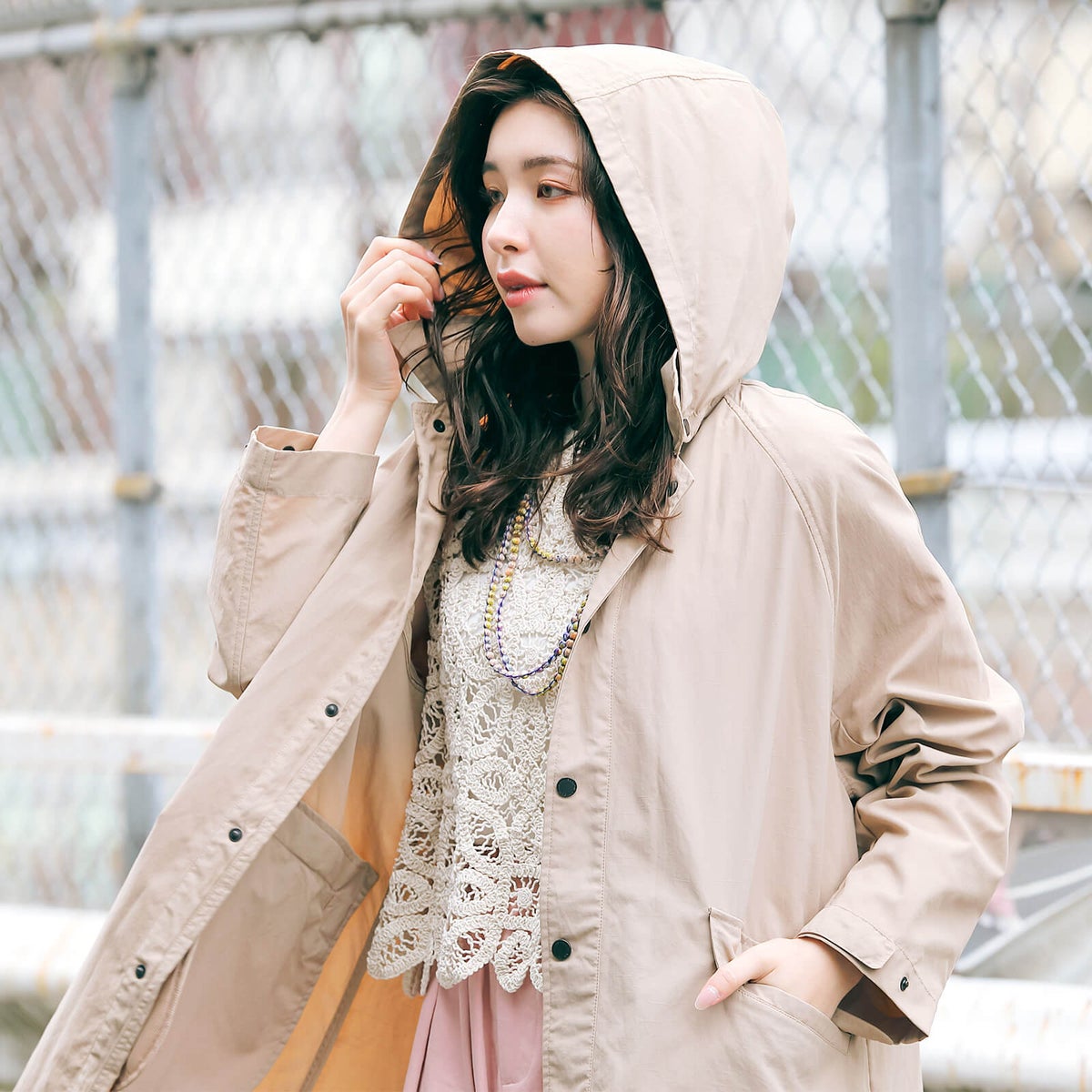 モデル：163cm／Mサイズ着用