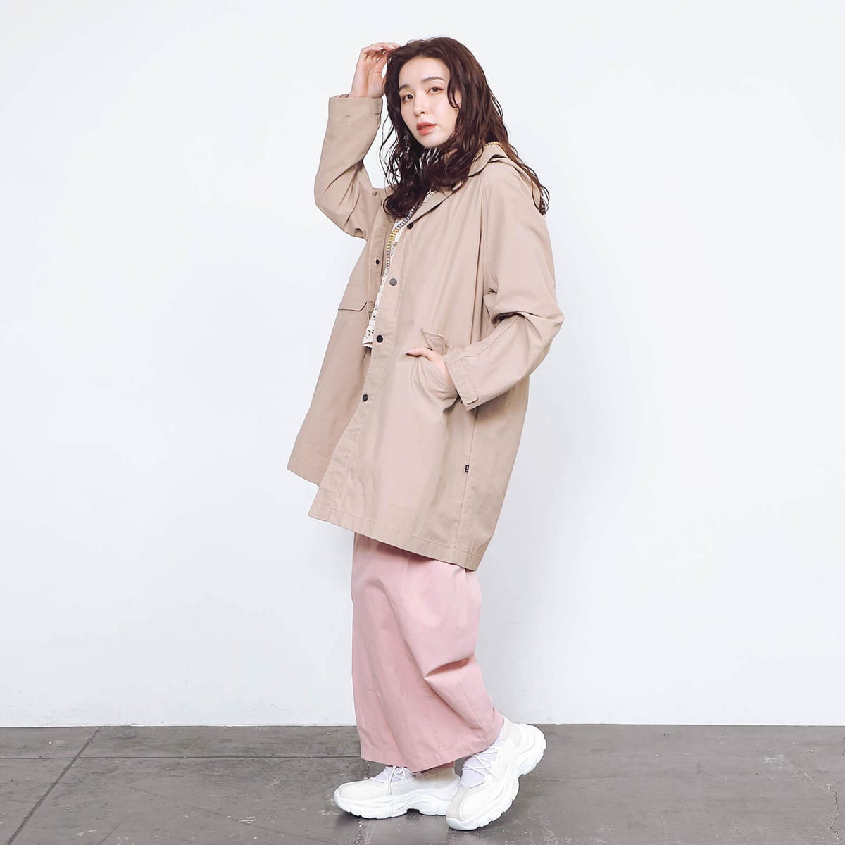 モデル：163cm／Mサイズ着用