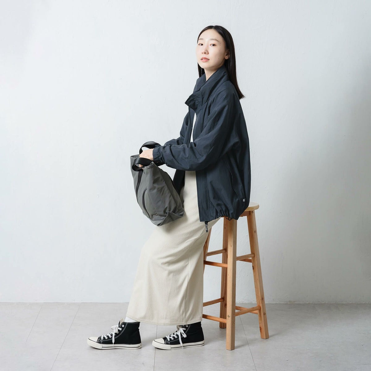 モデル：165cm／Mサイズ着用