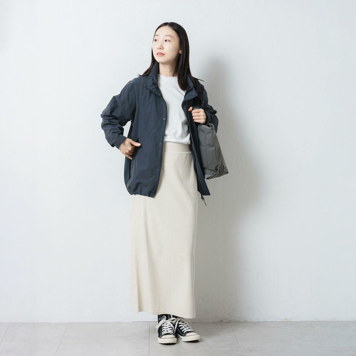 モデル：165cm／Mサイズ着用