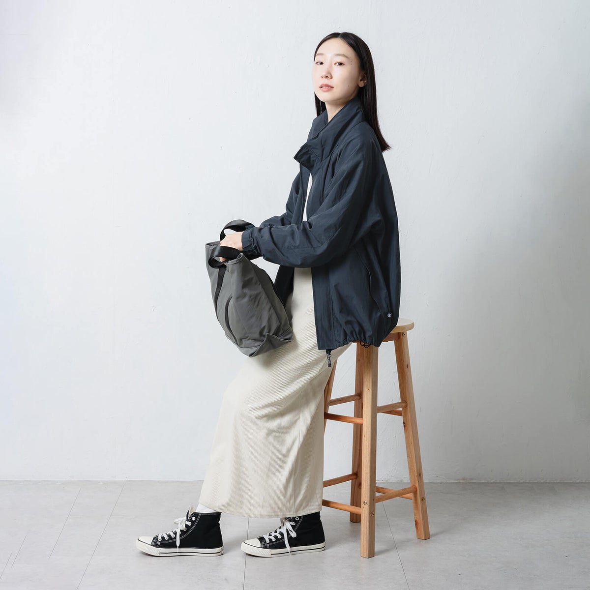 モデル：165cm／Mサイズ着用