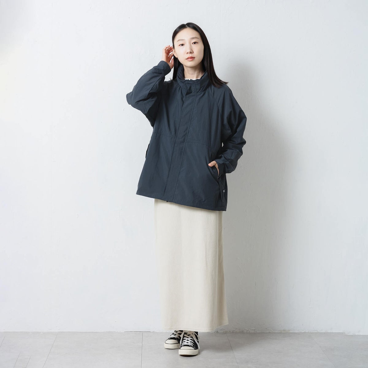 モデル：165cm／Mサイズ着用