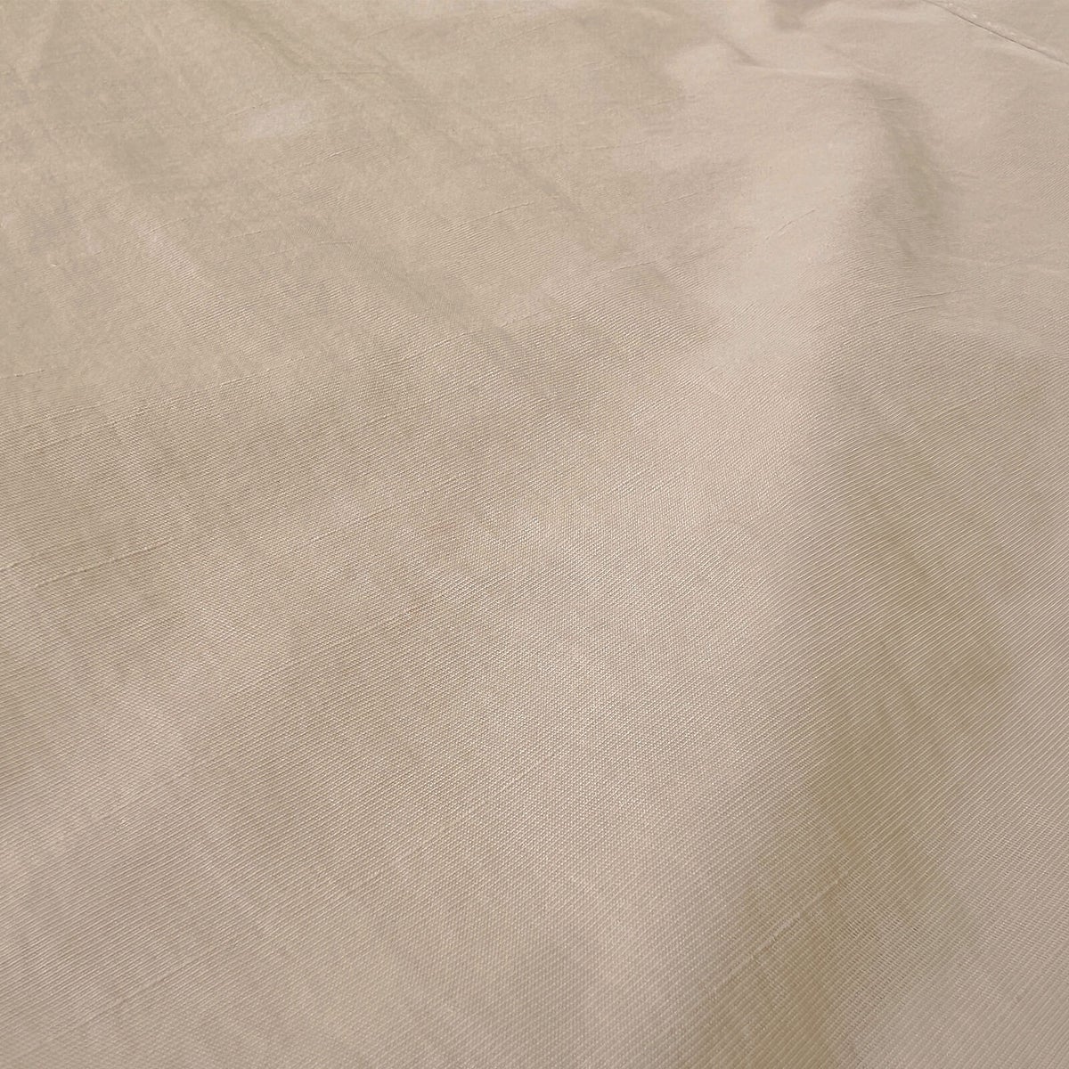 平織りのナイロンタッサー素材