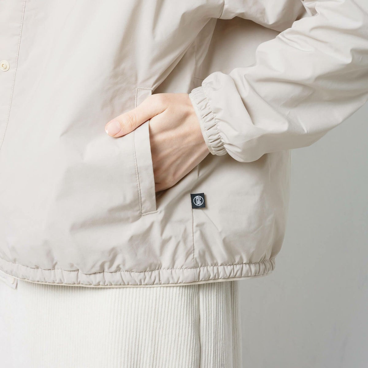 両サイドにポケットつき