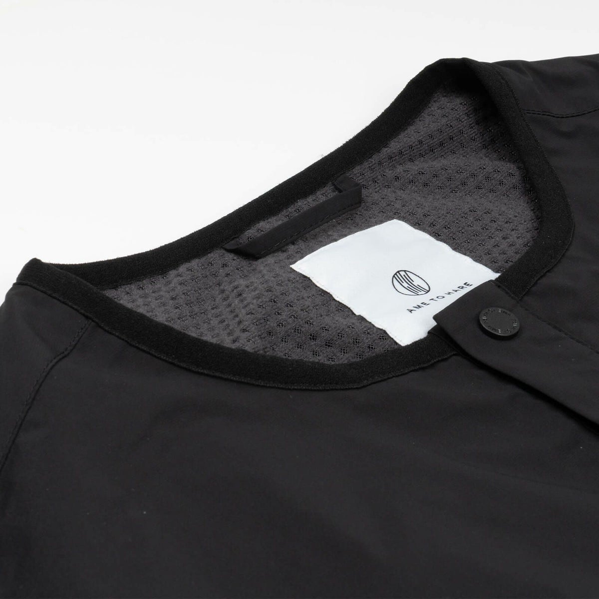 マットな質感のスナップボタン