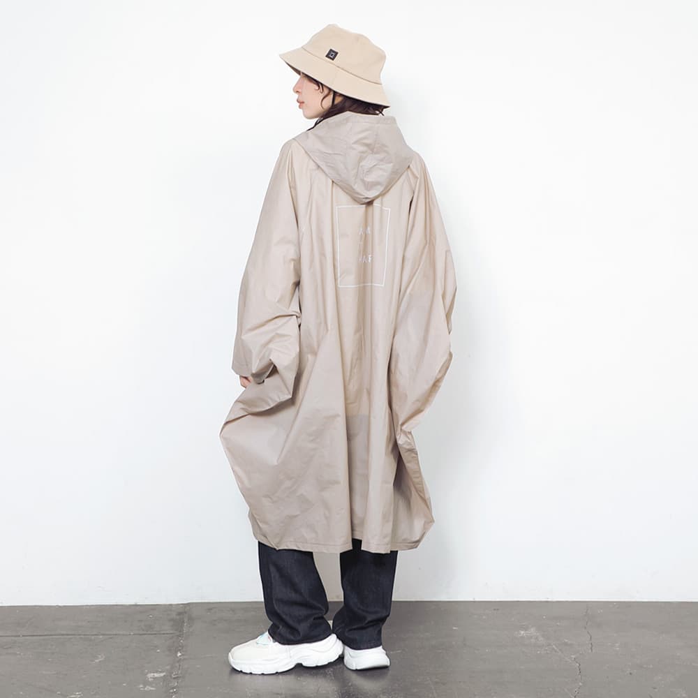 モデル：163cm／Mサイズ着用