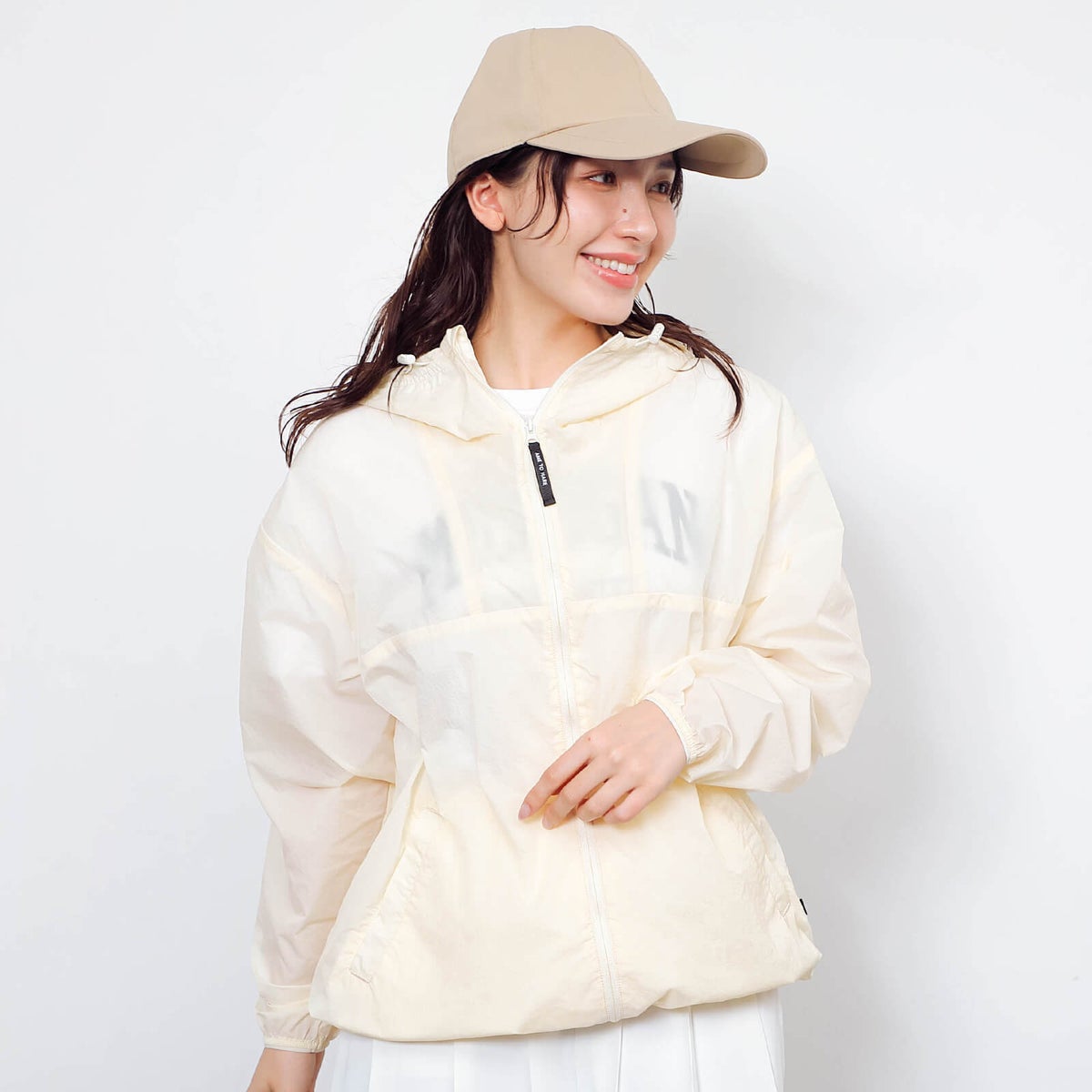 モデル：163cm／Lサイズ着用