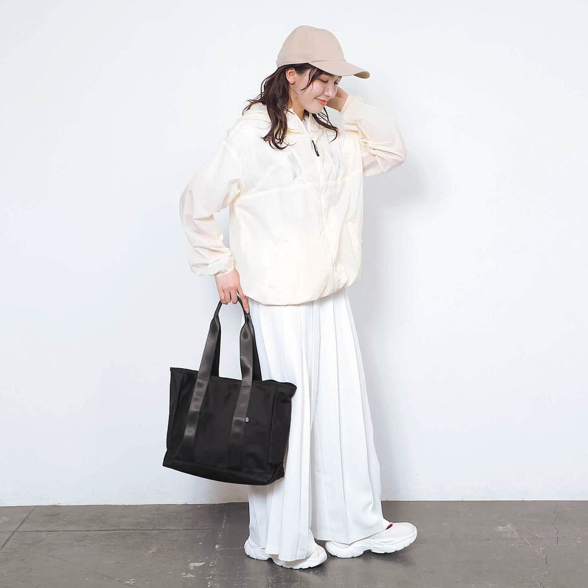 モデル：163cm／Lサイズ着用