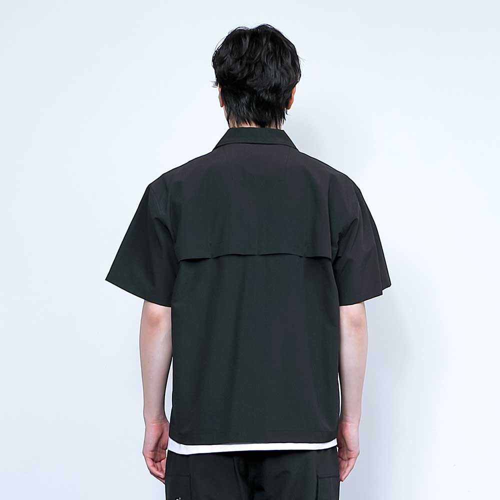 モデル：182cm／Lサイズ着用