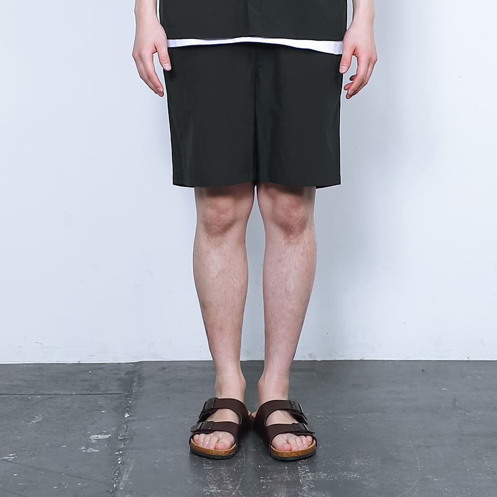 モデル：182cm／Lサイズ着用